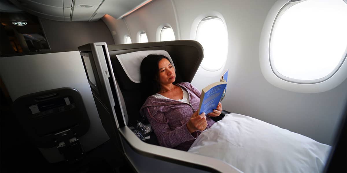 10 Ways to Entertain Yourself on a Long-Haul Flight